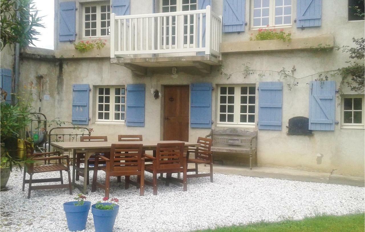 Lovely Home In Charritte De Bas With Wifi Kültér fotó
